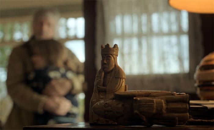 CR-ep7-chess-end.thumb.jpg.2414eca1f8c88